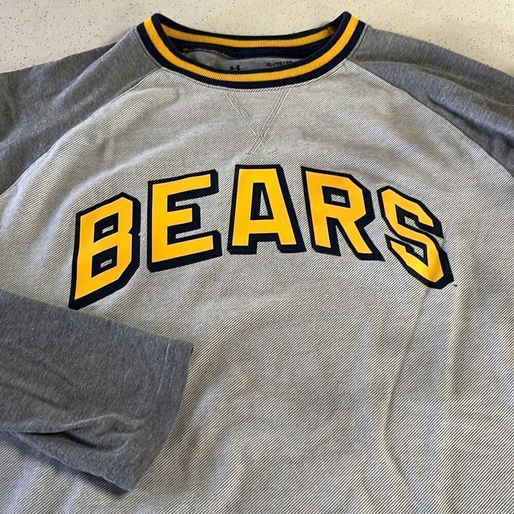 Under Armour Vintage Style Bears Loose Long Sleeve Ring Neck T Mens XL